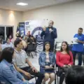 Emprendedores fortalecen sus competencias con participación en taller