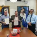 Firma de convenio para impulsar oportunidades académicas y profesionales